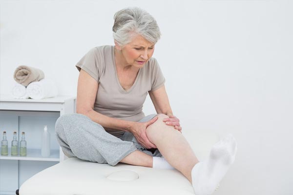 Fibromyalgia Joint Pains are often confused with Arthritis
