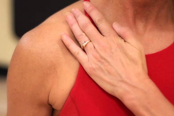fibromyalgia and collarbone pain